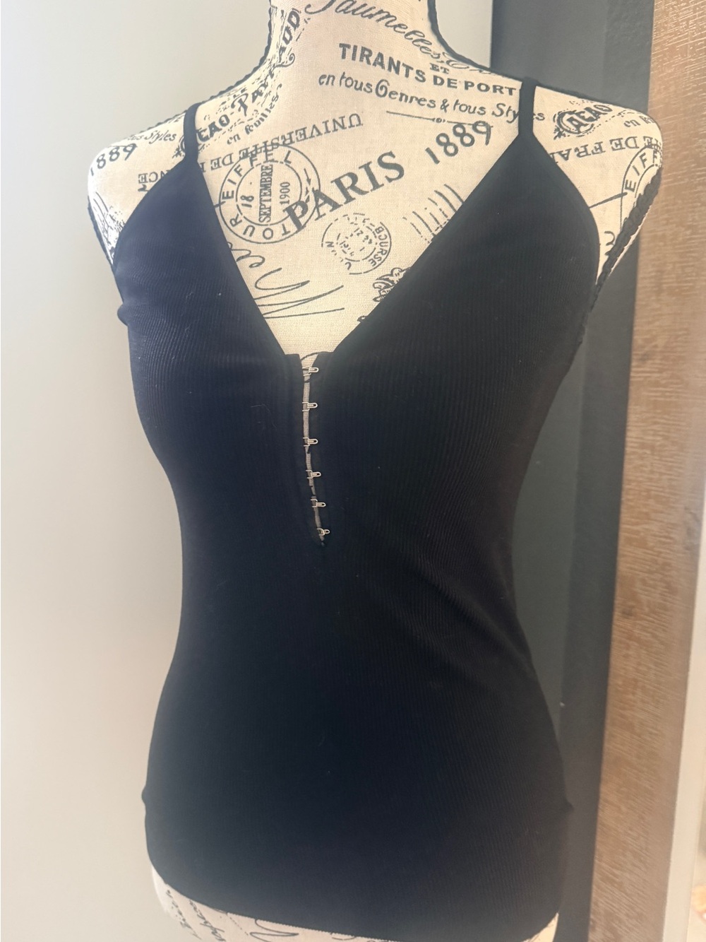 Bozzolo Black Ribbed V-Neck Hook-Front Cami